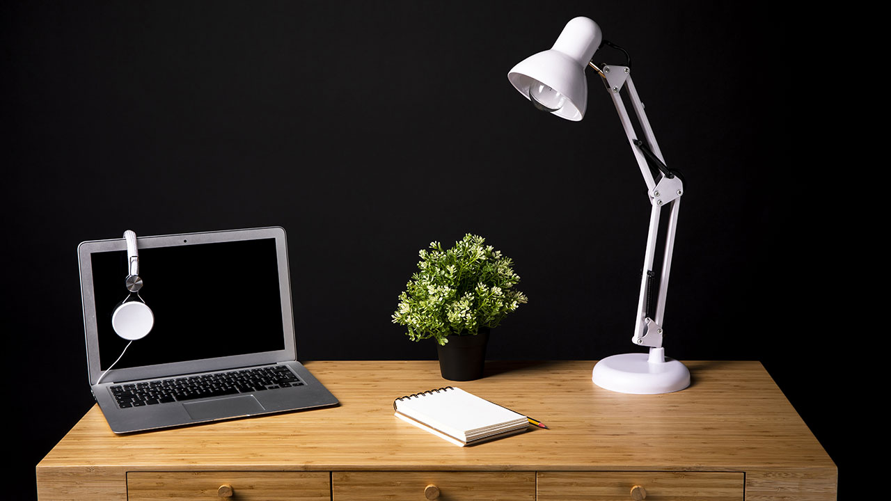 Desk Lamps and Lighting